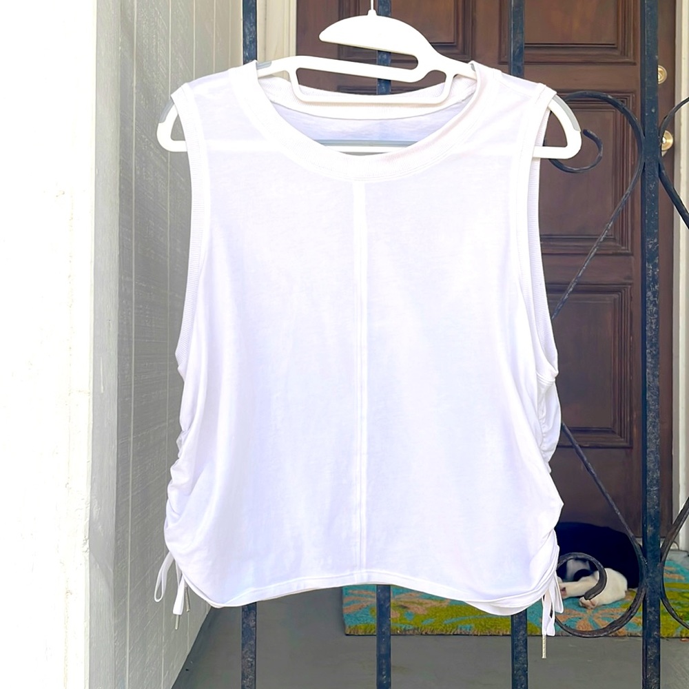 Lululemon cropped side tie top